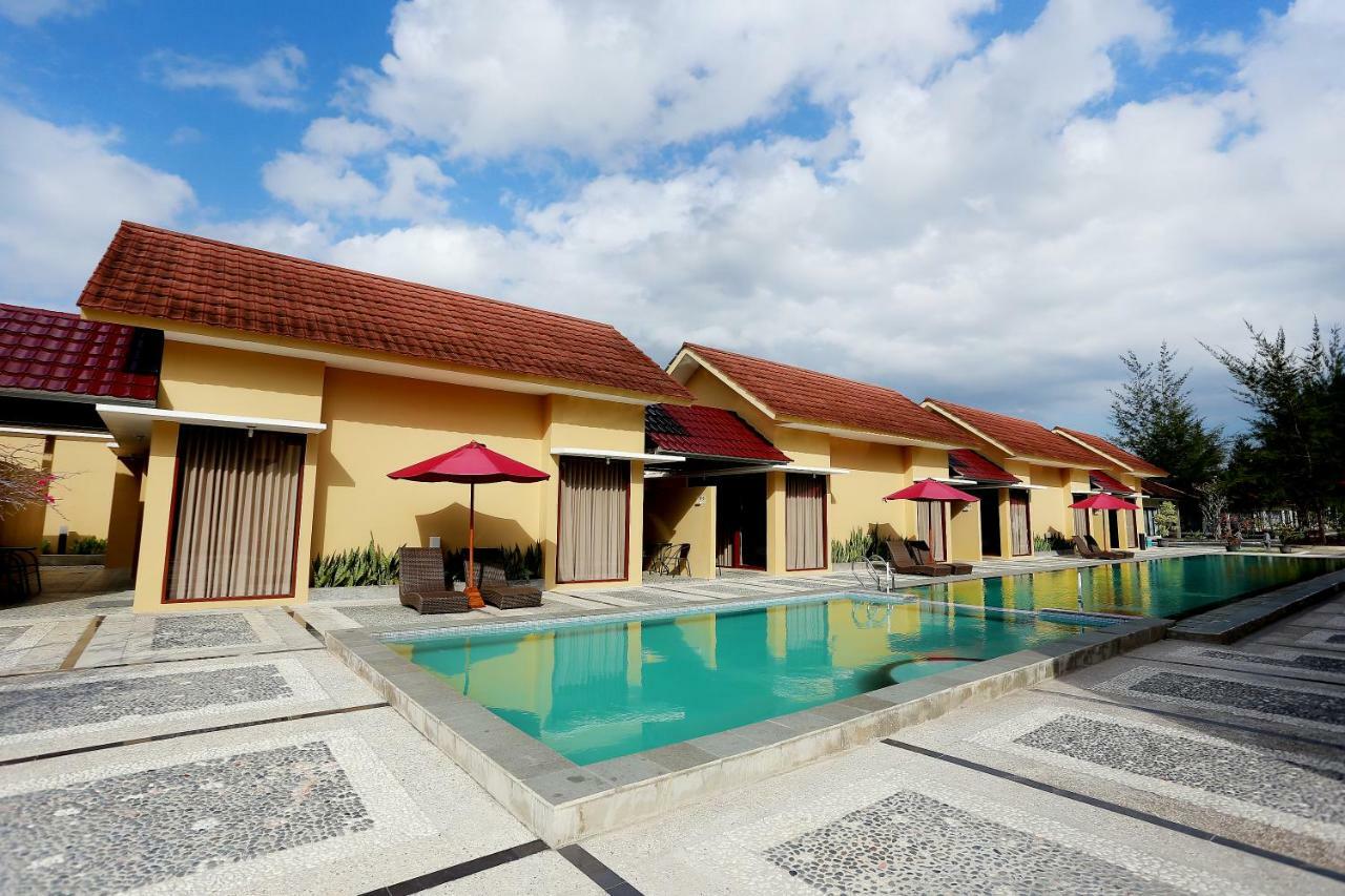 Belitung Holiday Resort Sijuk エクステリア 写真