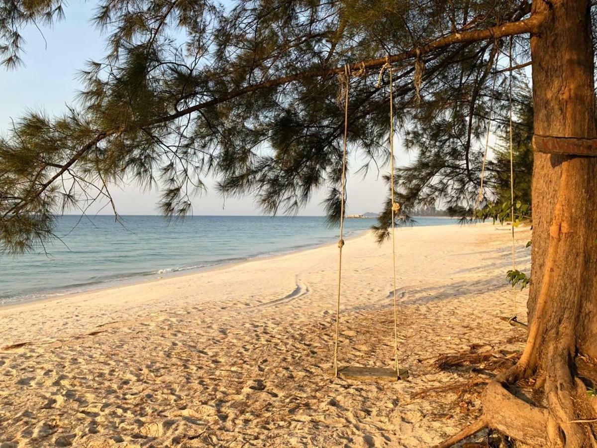 Belitung Holiday Resort Sijuk エクステリア 写真